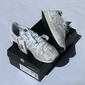 Brand New in Box Onitsuka Tiger Men’s sz 11 shoes